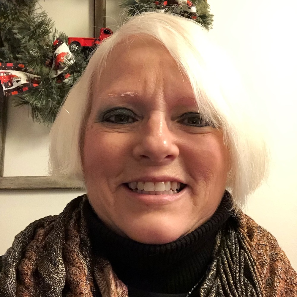 Meet your Posher, Robyn